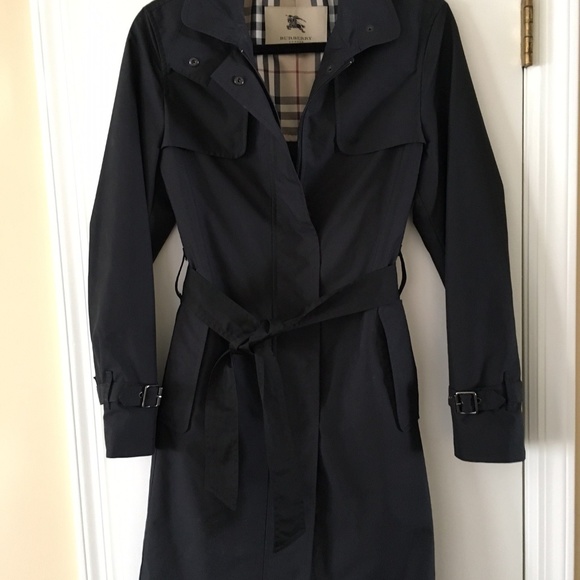Burberry Jackets & Blazers - Burberry Trench/Rain Coat - Size 8